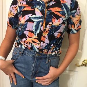 ✨cropped Hawaiian shirt✨